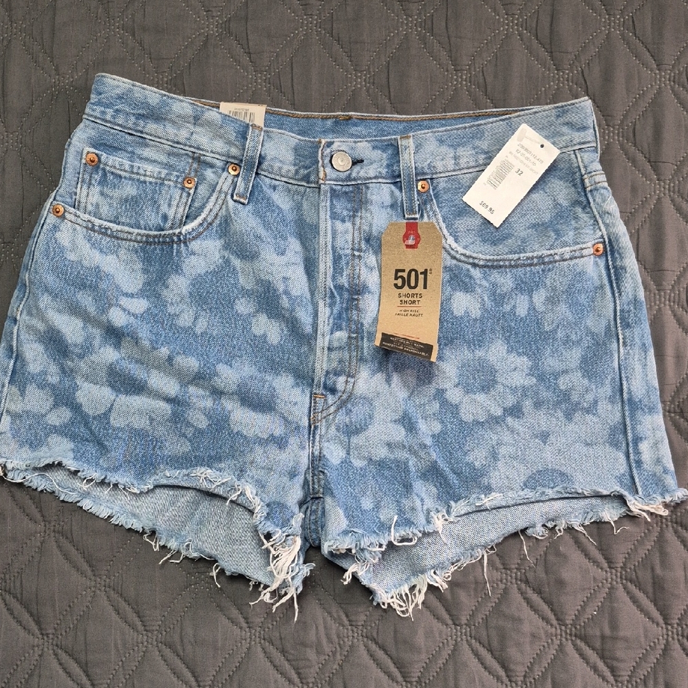 Levi's Women's Floral Blue Jean Shorts